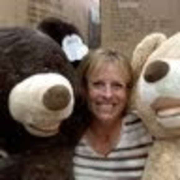 Meet your Posher, Wendy - Picture 1 of 1